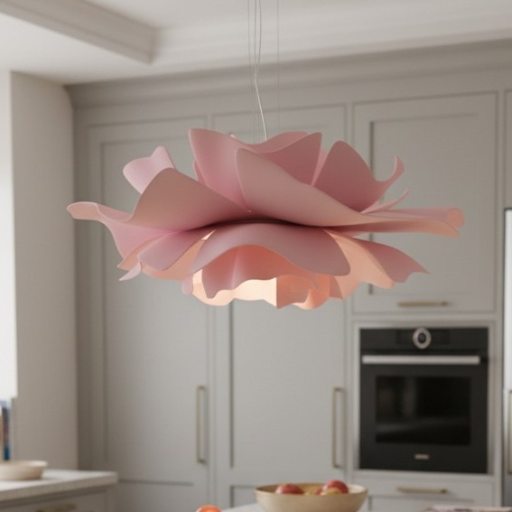 Roze Blossenari lamp in keukenruimte