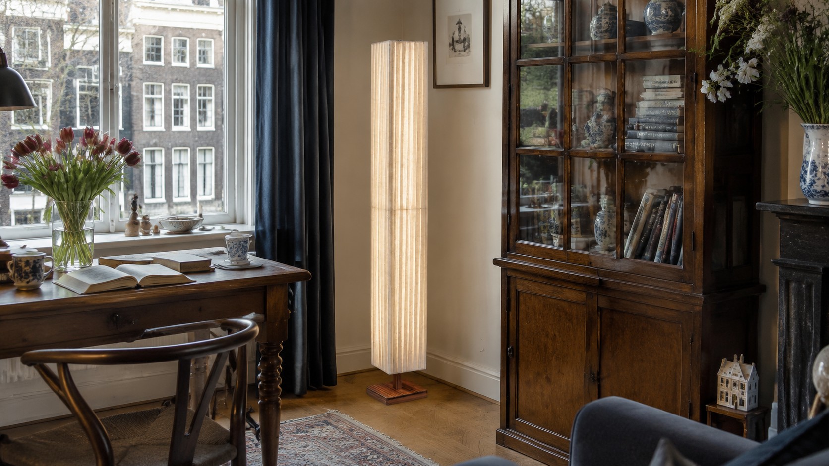 Bailey vloerlamp in een klassiek interieur