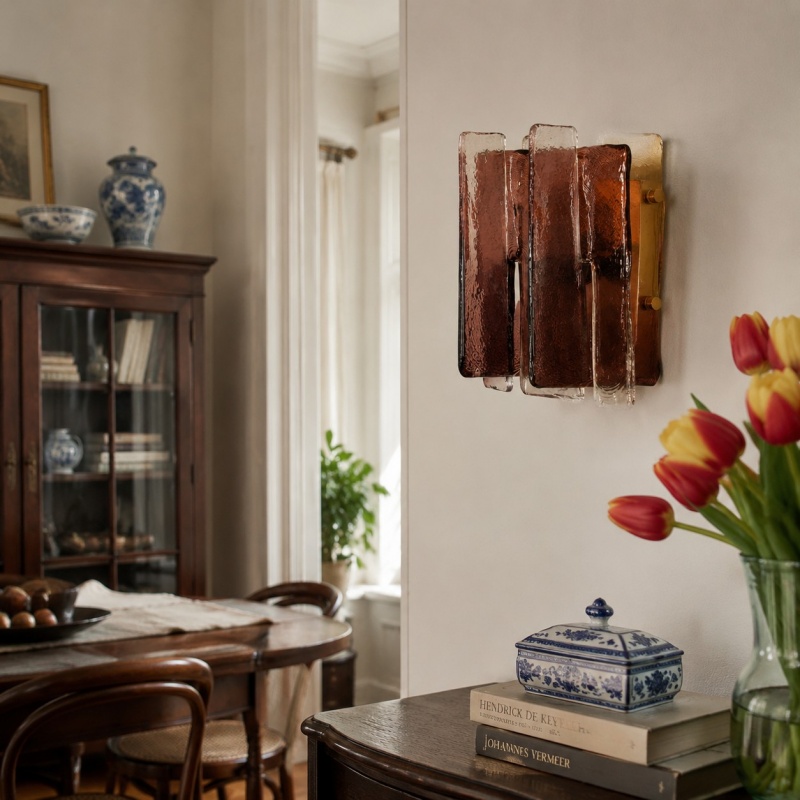 Lumiridge wandlamp in eetkamer