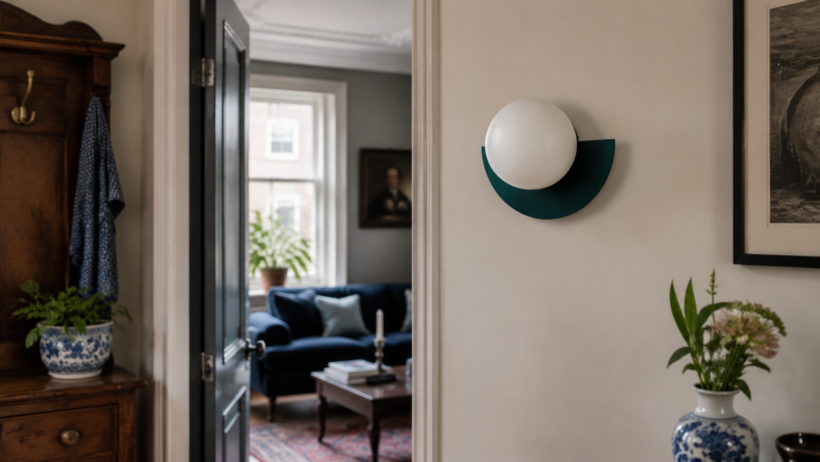 Groene Macaron wandlamp in een interieur