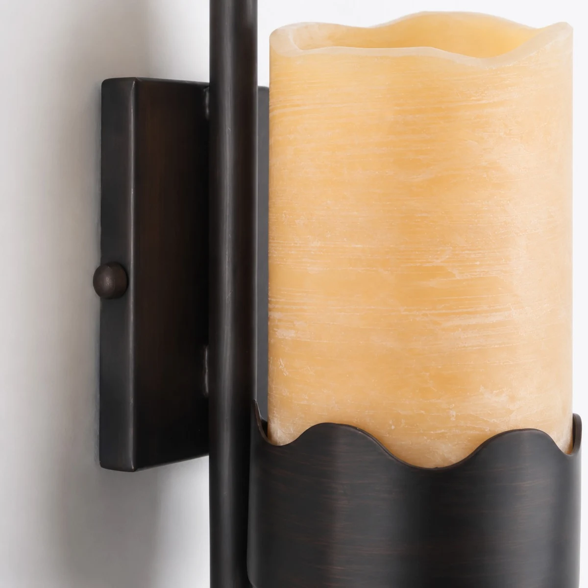 Wall sconce material detail