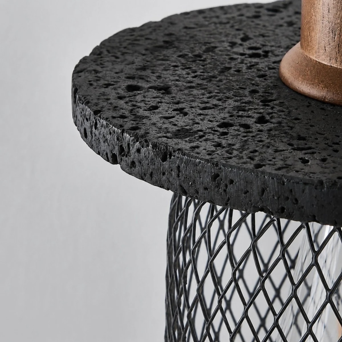 detail travertine and mesh