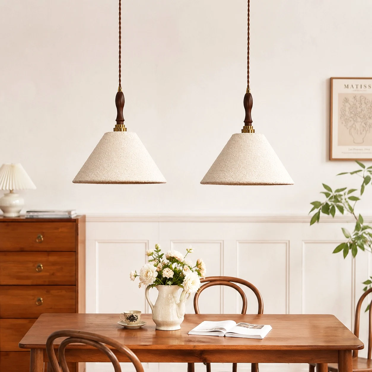 Bedroom and dining pendant scene