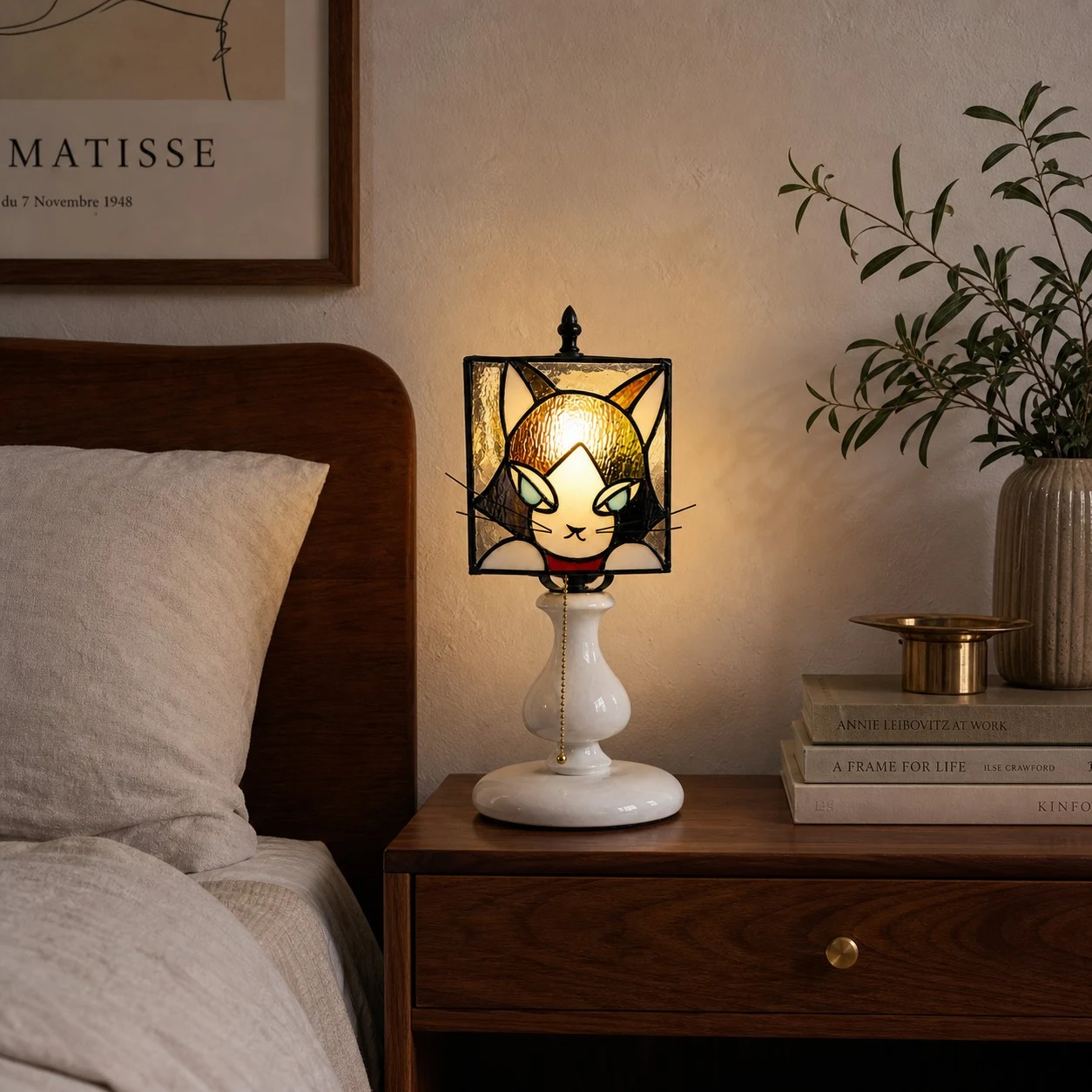 Smoke purple cat lamp on bedroom nightstand