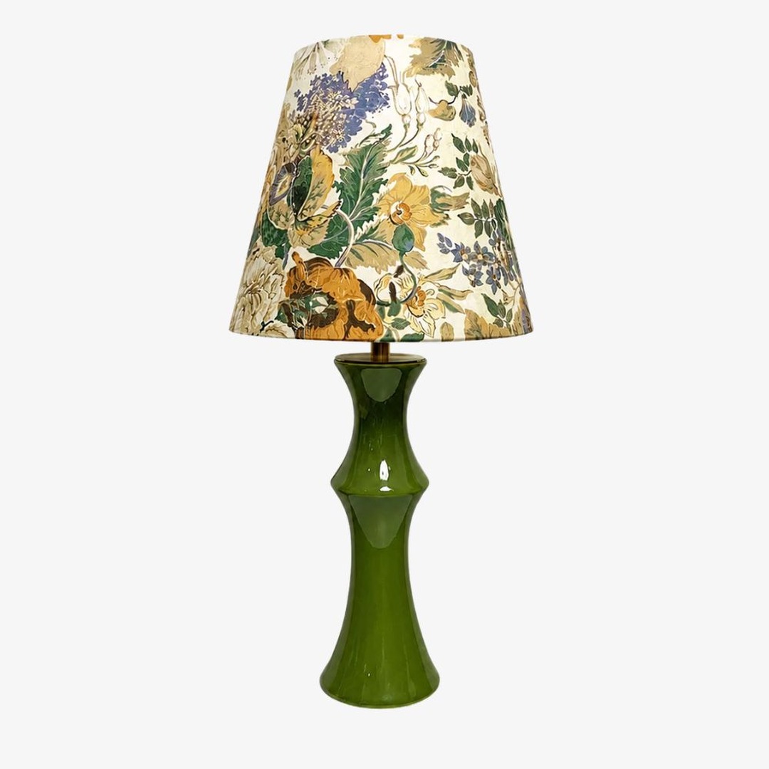 Beige floral shade ceramic table lamp