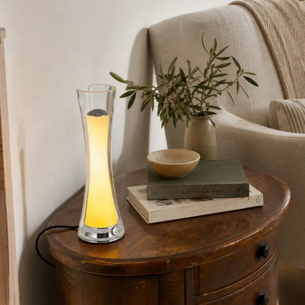 Gradient table lamp in a living room corner
