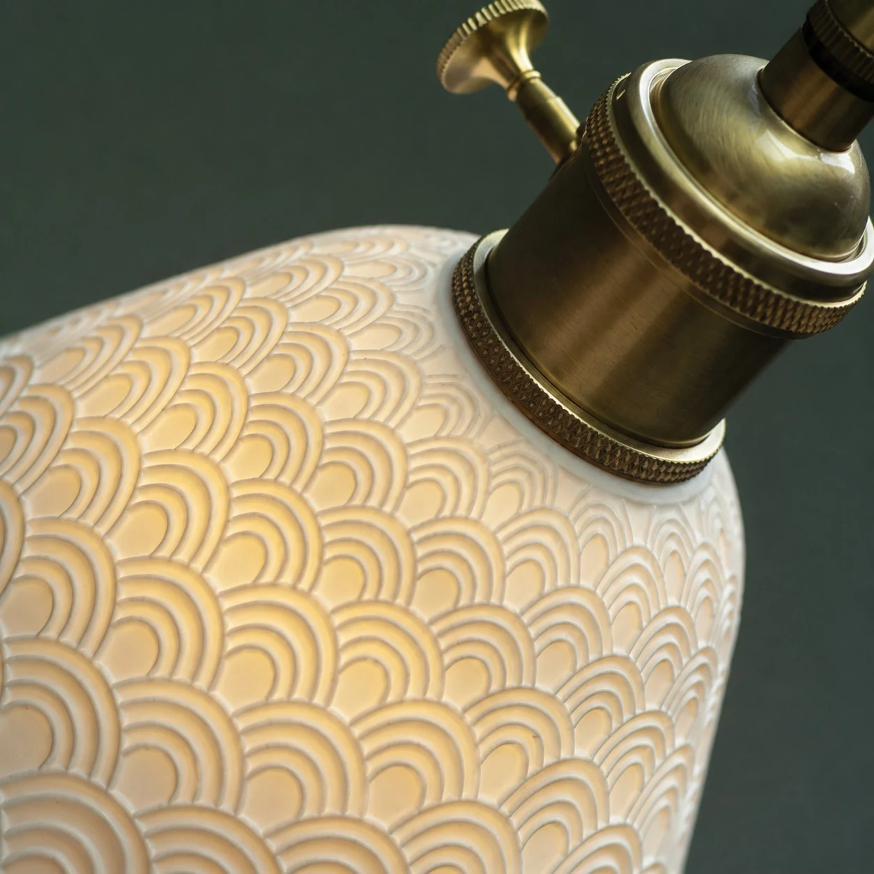 detail bowl wave brass socket