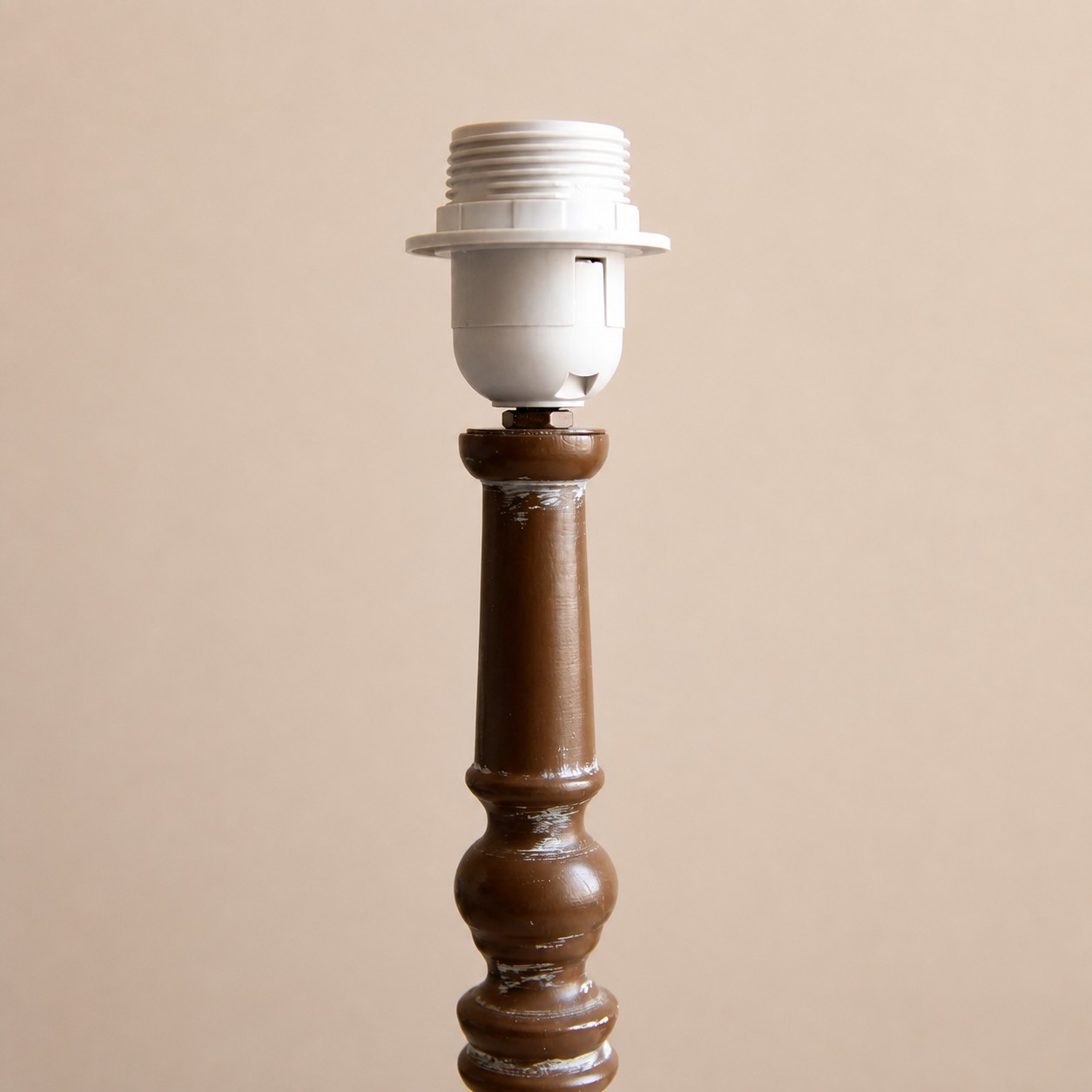 E27 socket close detail on table lamp without bulb
